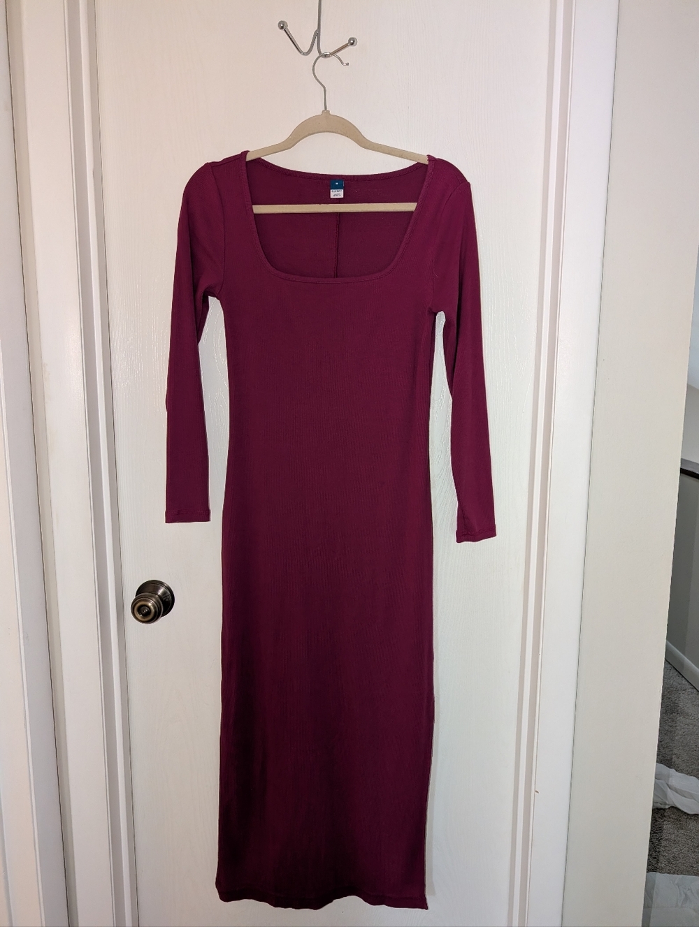 Old Navy Size M Mulberry Long Sleeve Body Con Maxi Dress